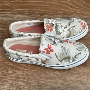 Keds Women’s Slip On Sneakers SZ 7.5